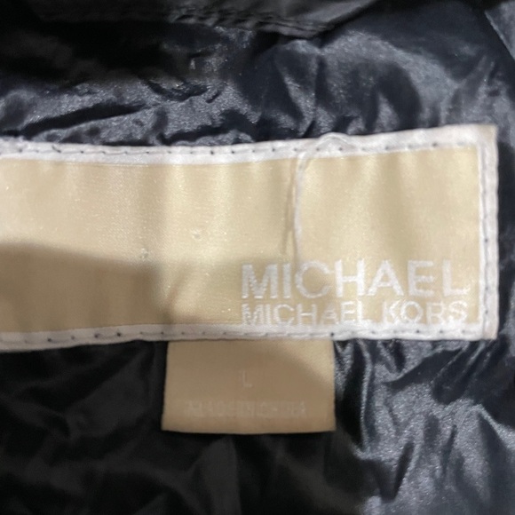 Michael Kors Womans Coat -  Size Large - Picture 2 of 5